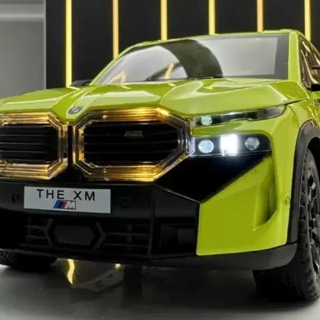 1:24사이즈 BMW XM SUV 다이캐스트 그린 미사용 새제품