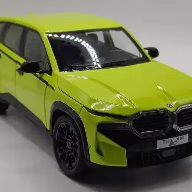 1:24사이즈 BMW XM SUV 다이캐스트 그린 미사용 새제품