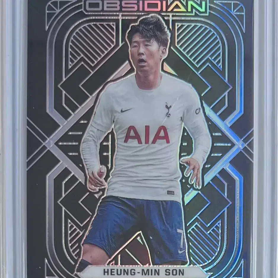 손흥민 2021-22 PANINI OBSIDIAN /105