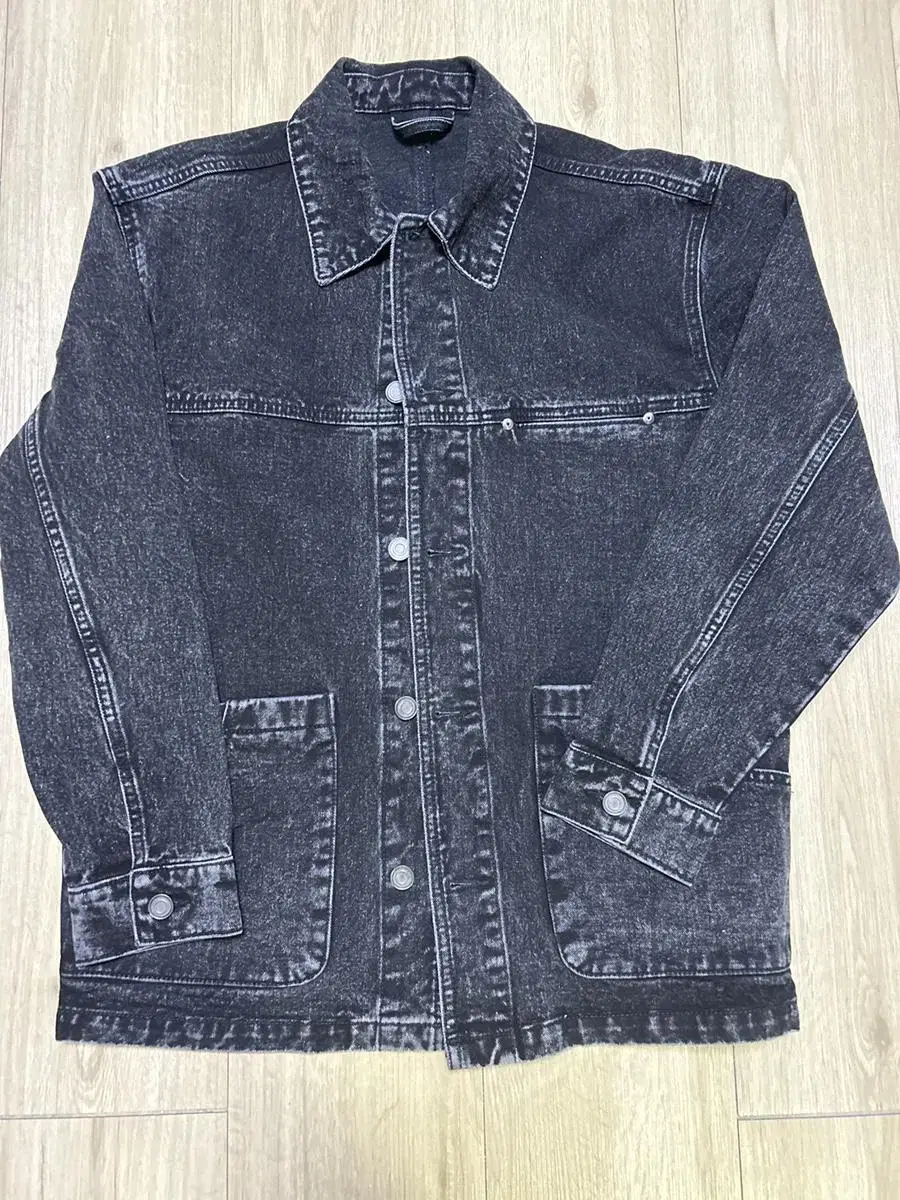 Garmontable Denim Jacket