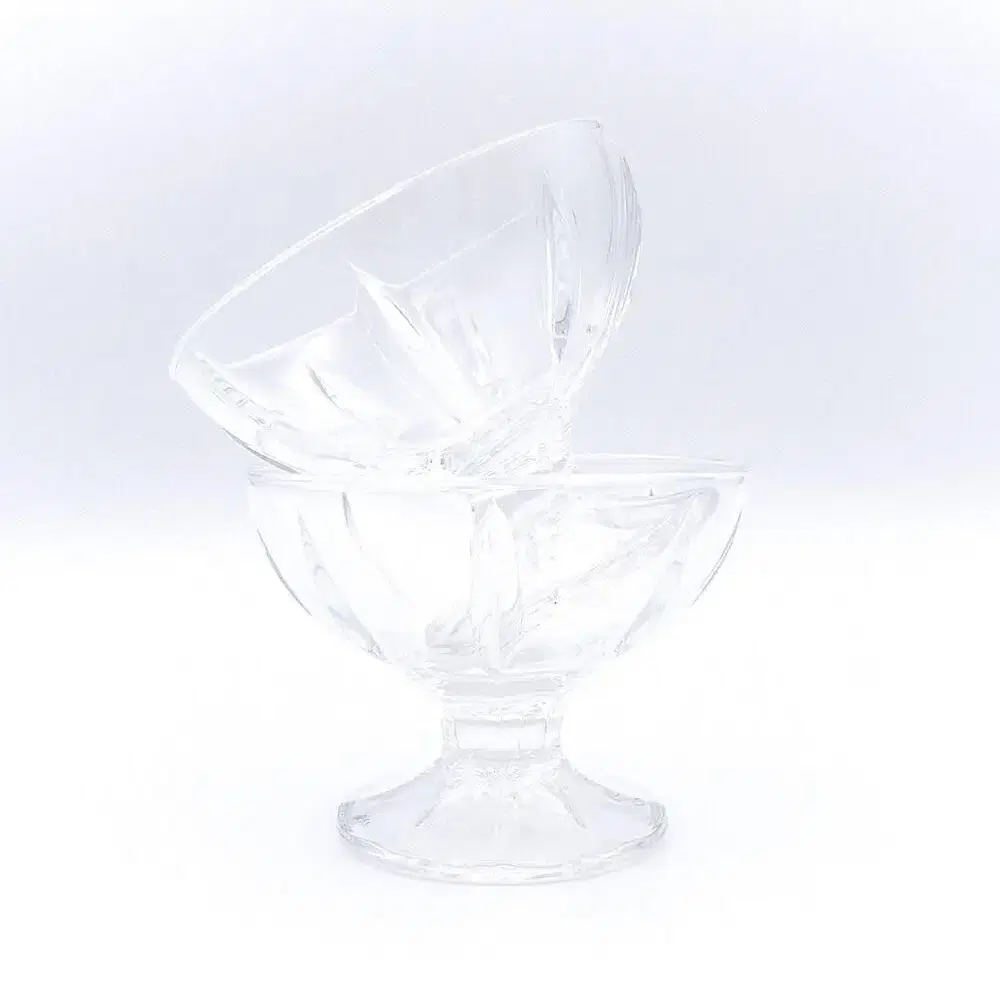 Vintage Arcoroc Ice GlassBowl (SET of 2)