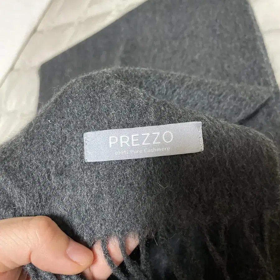 PREZZO 프레조 캐시미어 100 머플러 차콜