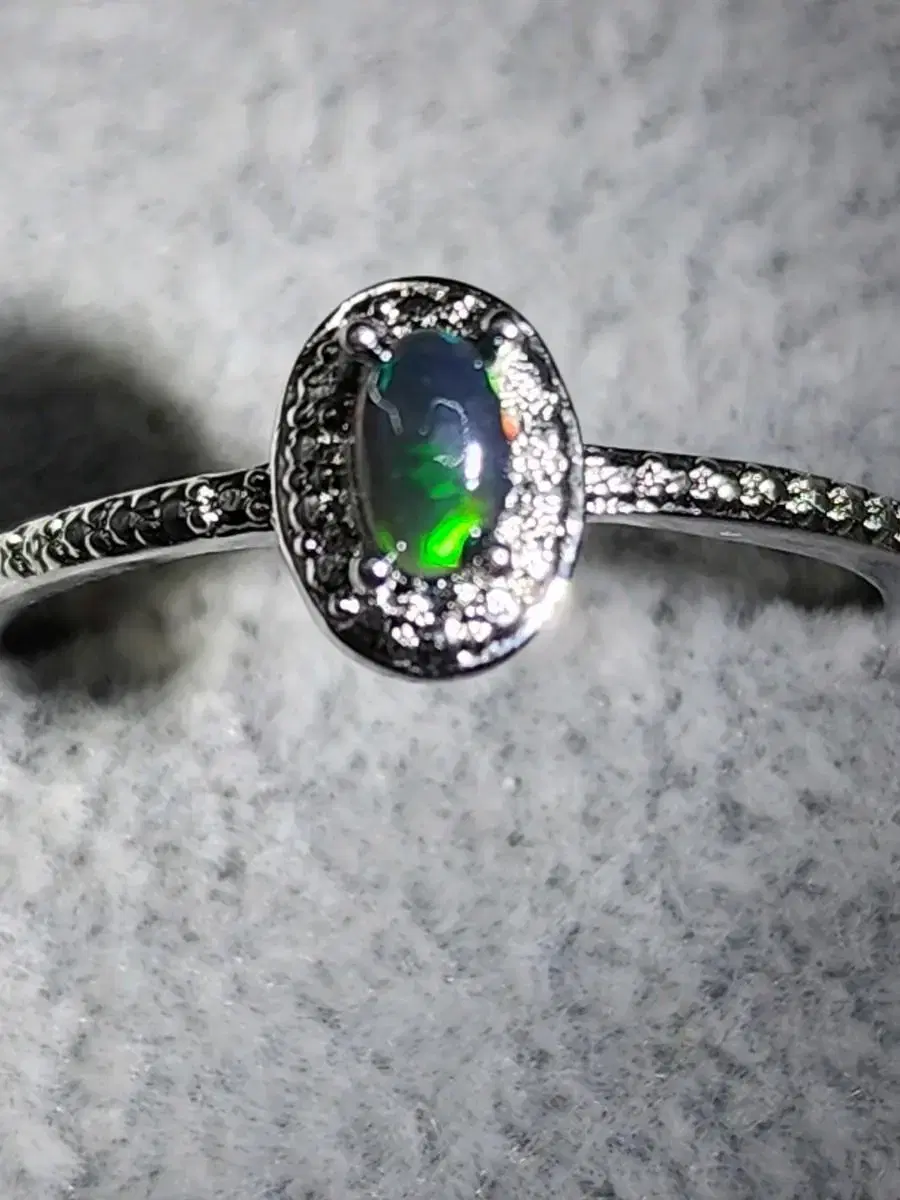 Detailed Cut 1 Opal Vahn Ring Size Adjustable Opal Vahn Ring