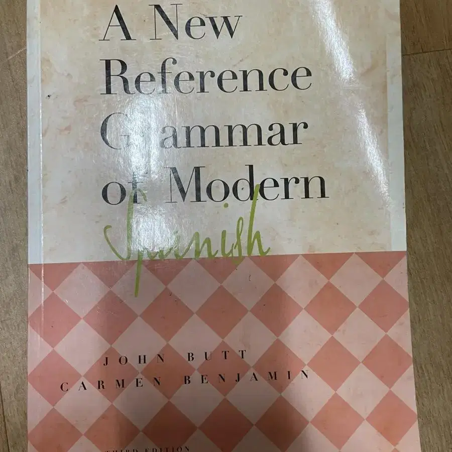 A new reference grammar of modern spanis