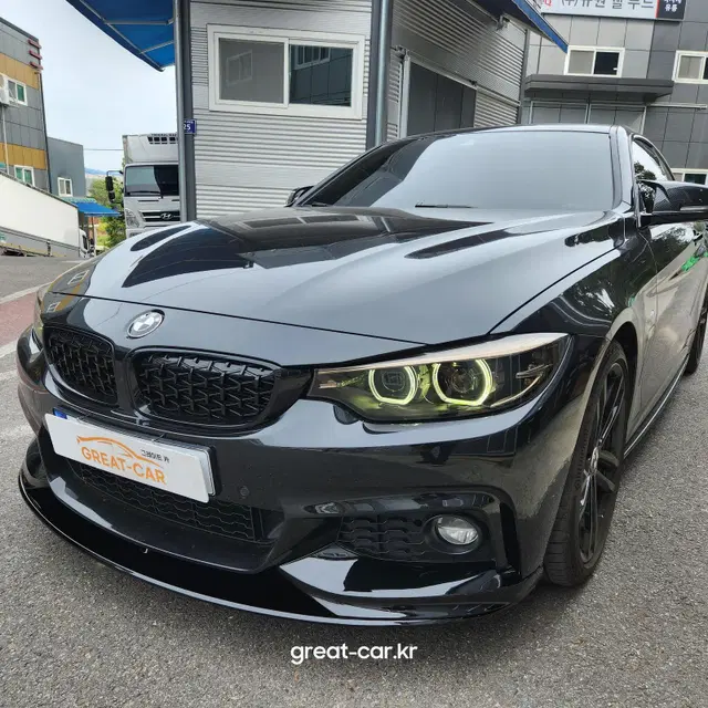 BMW F32프론트립 4시리즈 퍼포먼스 전용 유광블랙