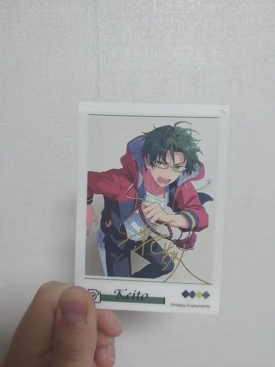 Angsta Hasumi Keito meets polaroid acrylic