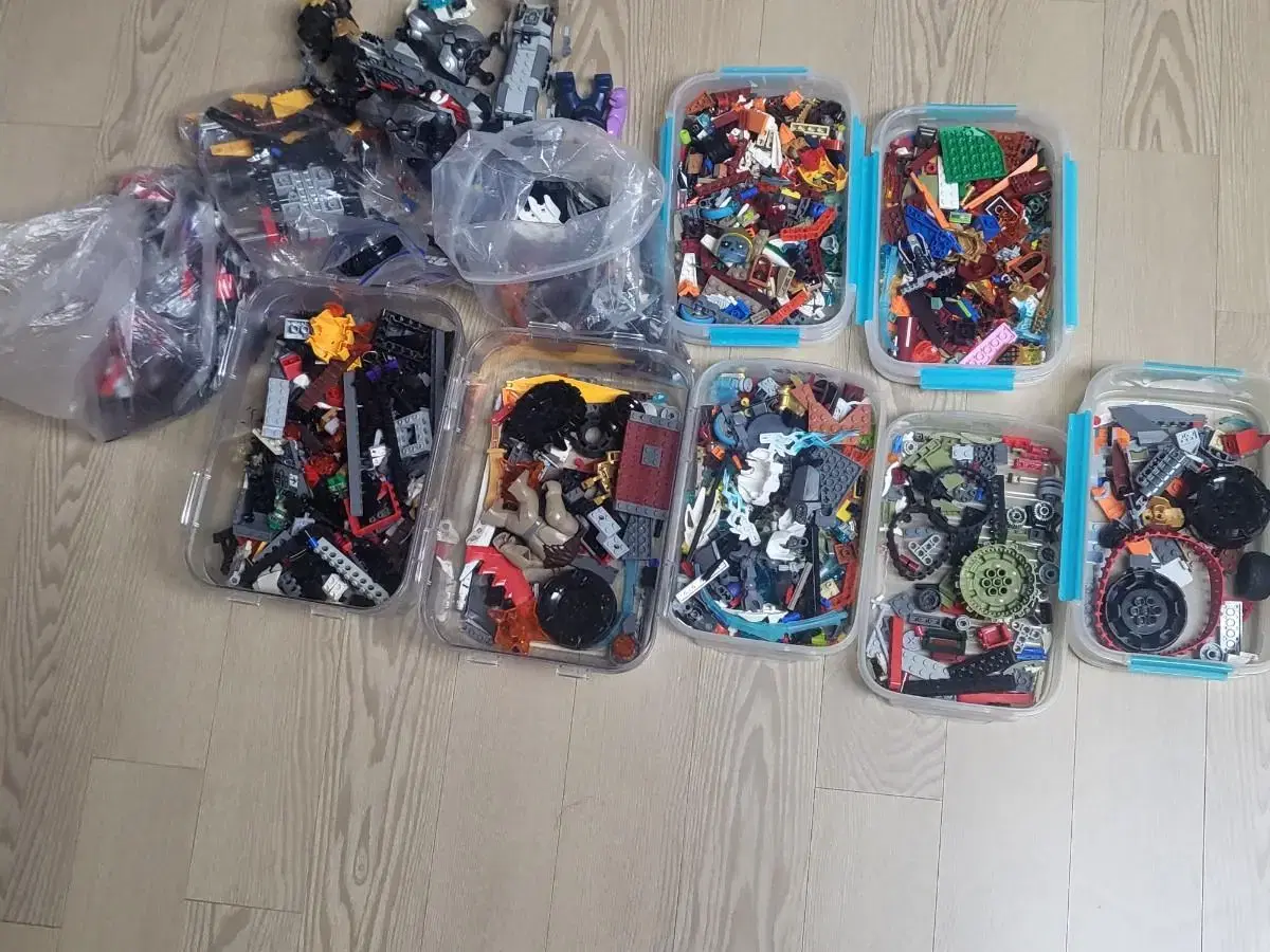 Lots of LEGO Parts Ninjas