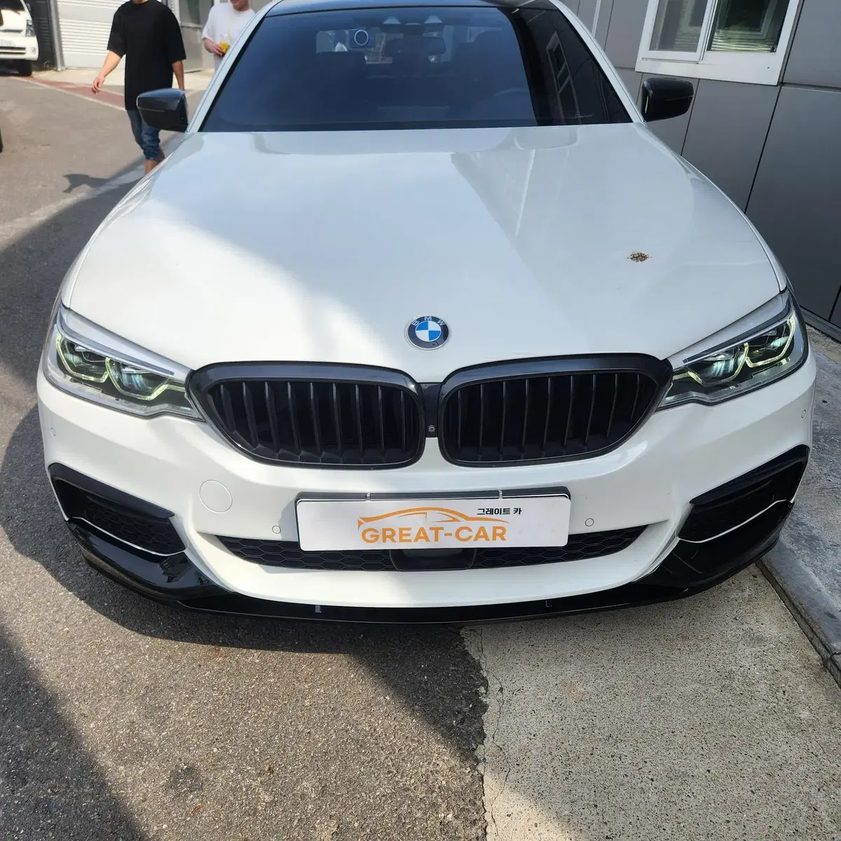 BMW G30프론트립 5시리즈 퍼포먼스 전용 유광블랙