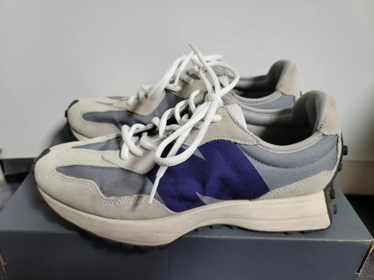 New Balance 327 Gray Purple Size 260