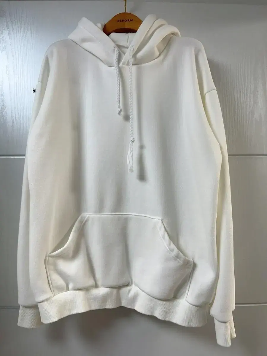 (FREE) Men's brushed hooded sweatshirt one time wear