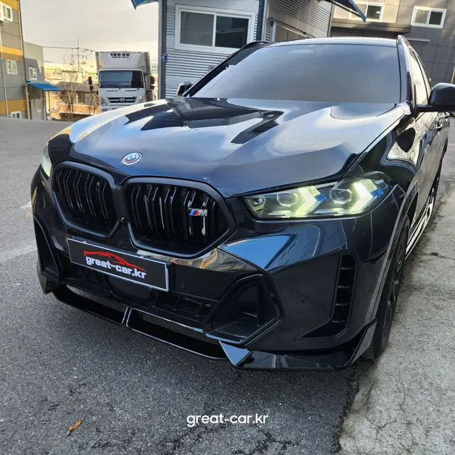 BMW X6프론트립 G06 퍼포먼스 LCI전용 유광블랙