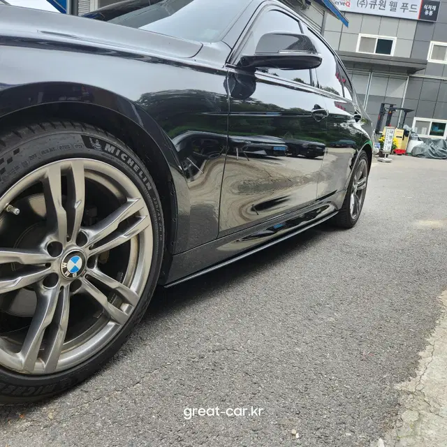 BMW F30사이드립 3시리즈 퍼포먼스 전용 카본룩