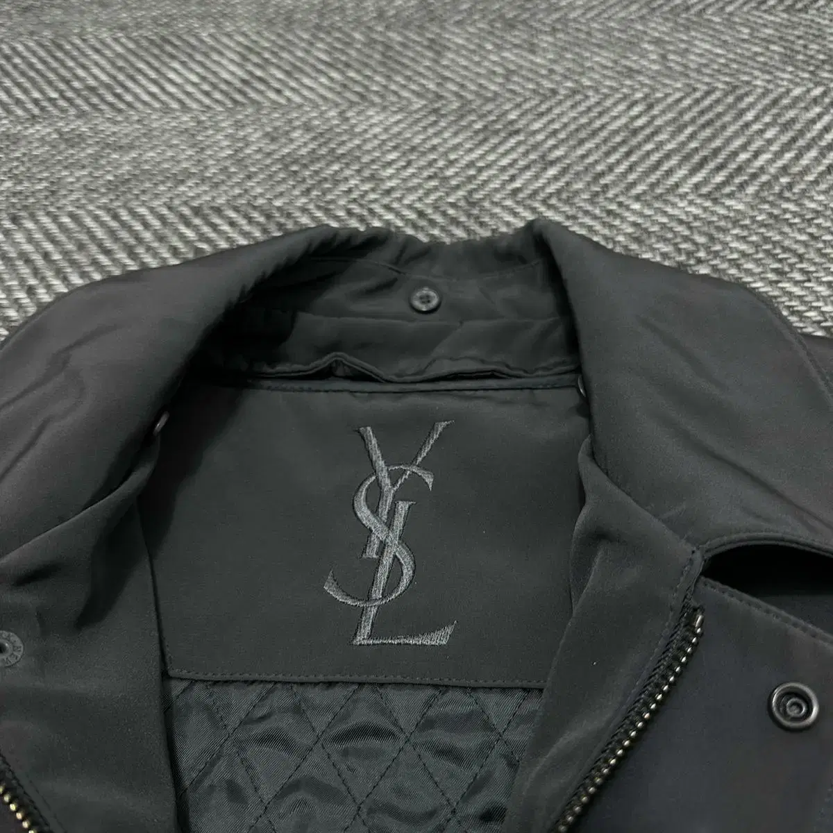 YSL 입생로랑 올드스쿨 점퍼 (내피 분리가능)