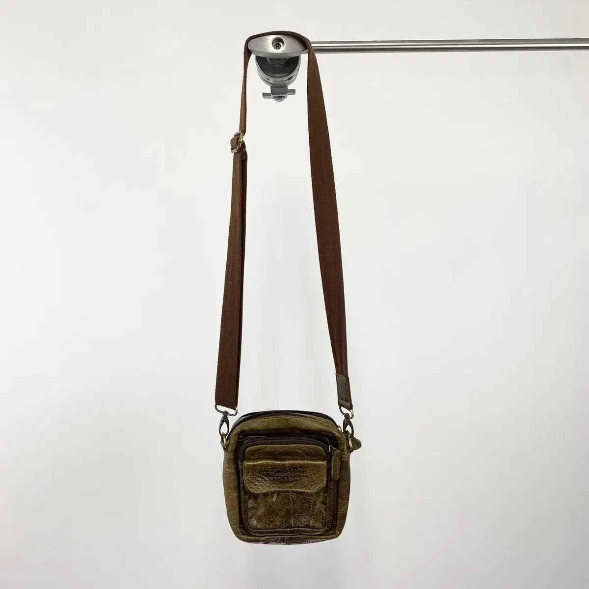 Vintage Heartful Leather Fei Leather Crossbody Bag