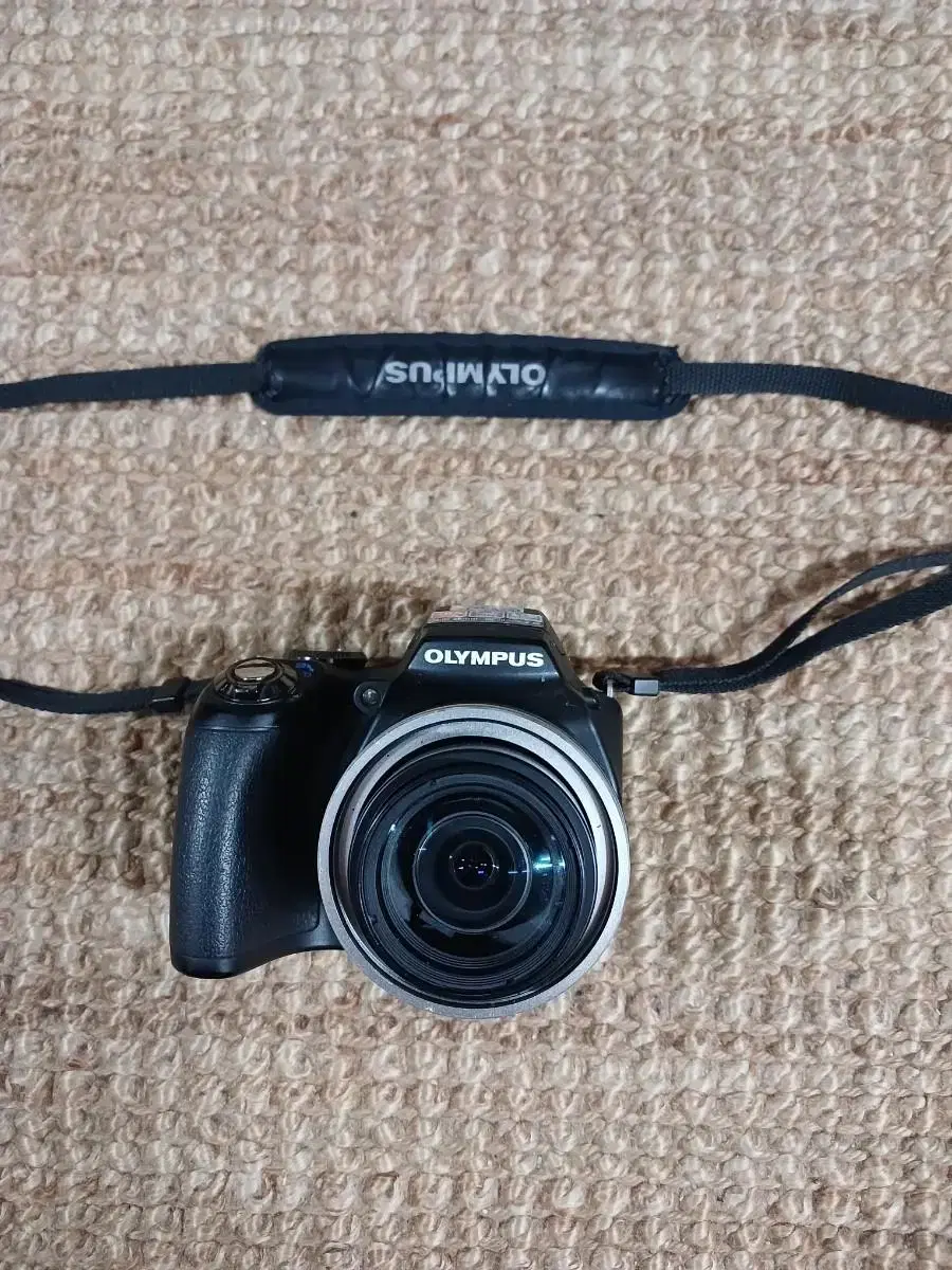 OLYMPUS SP590UZ 디지털카메라