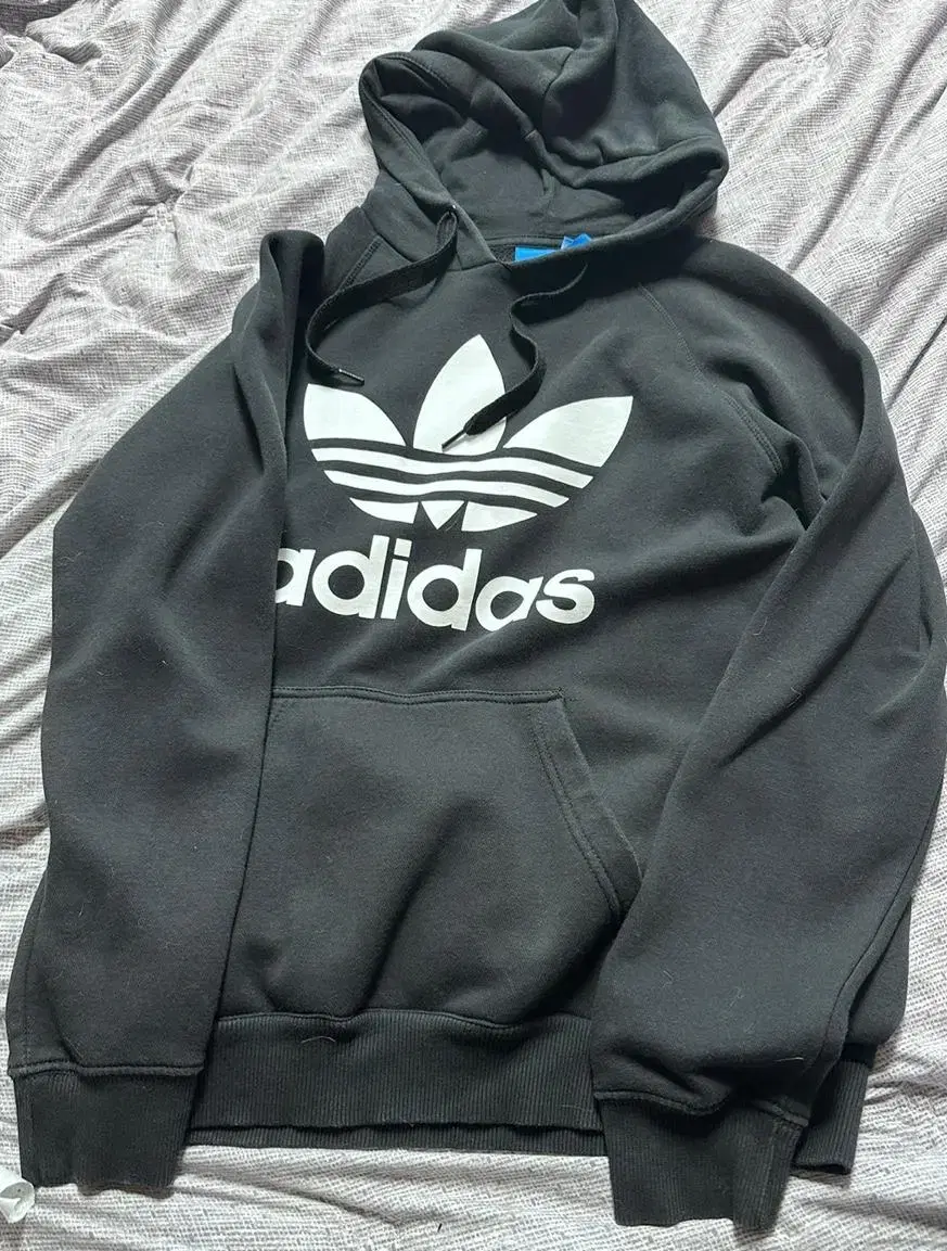 100) Adidas Big Logo Man to Man