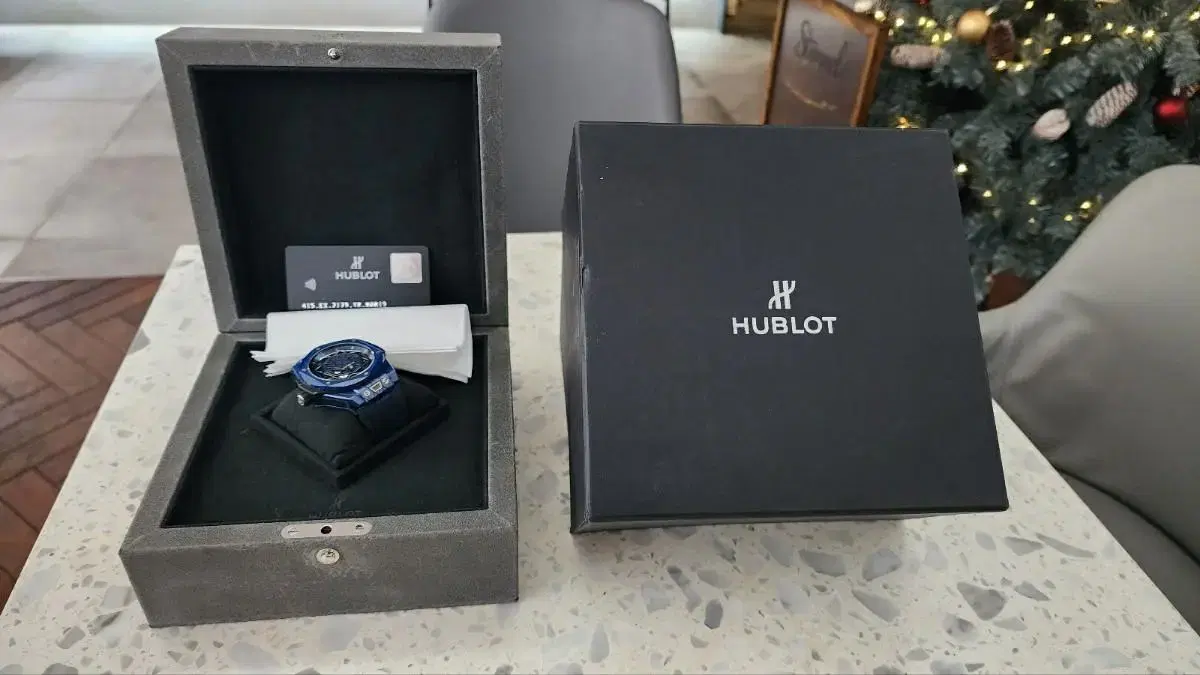 HUBLOT 상블루티타늄한정판(98/200)