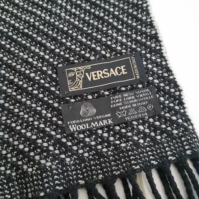 VERSACE 베르사체 머플러