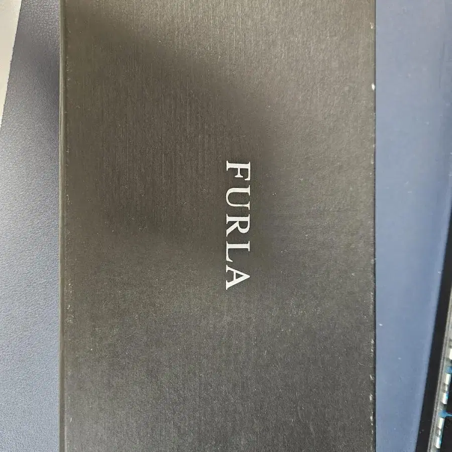 훌라 FURLA 여성 장지갑 판매합니다.