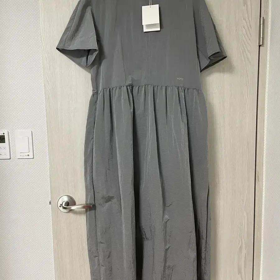 (새상품)홉스샵 윈드브레이크 드레스 Windbreak Dress(GREY