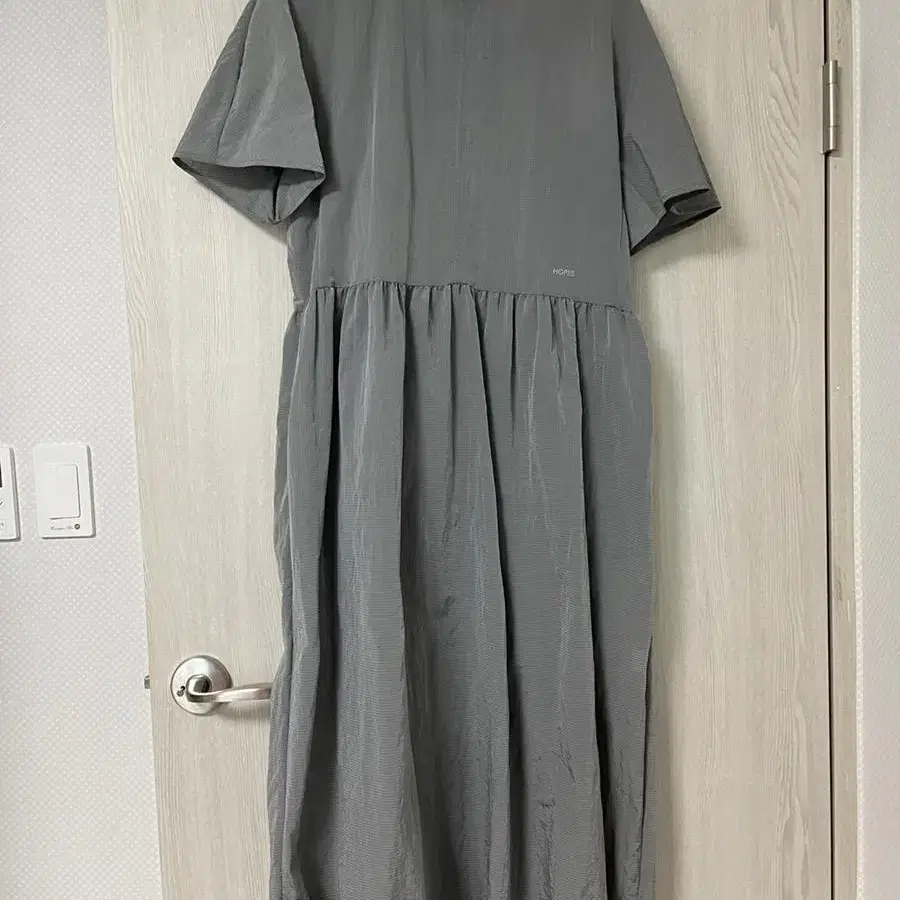 (새상품)홉스샵 윈드브레이크 드레스 Windbreak Dress(GREY