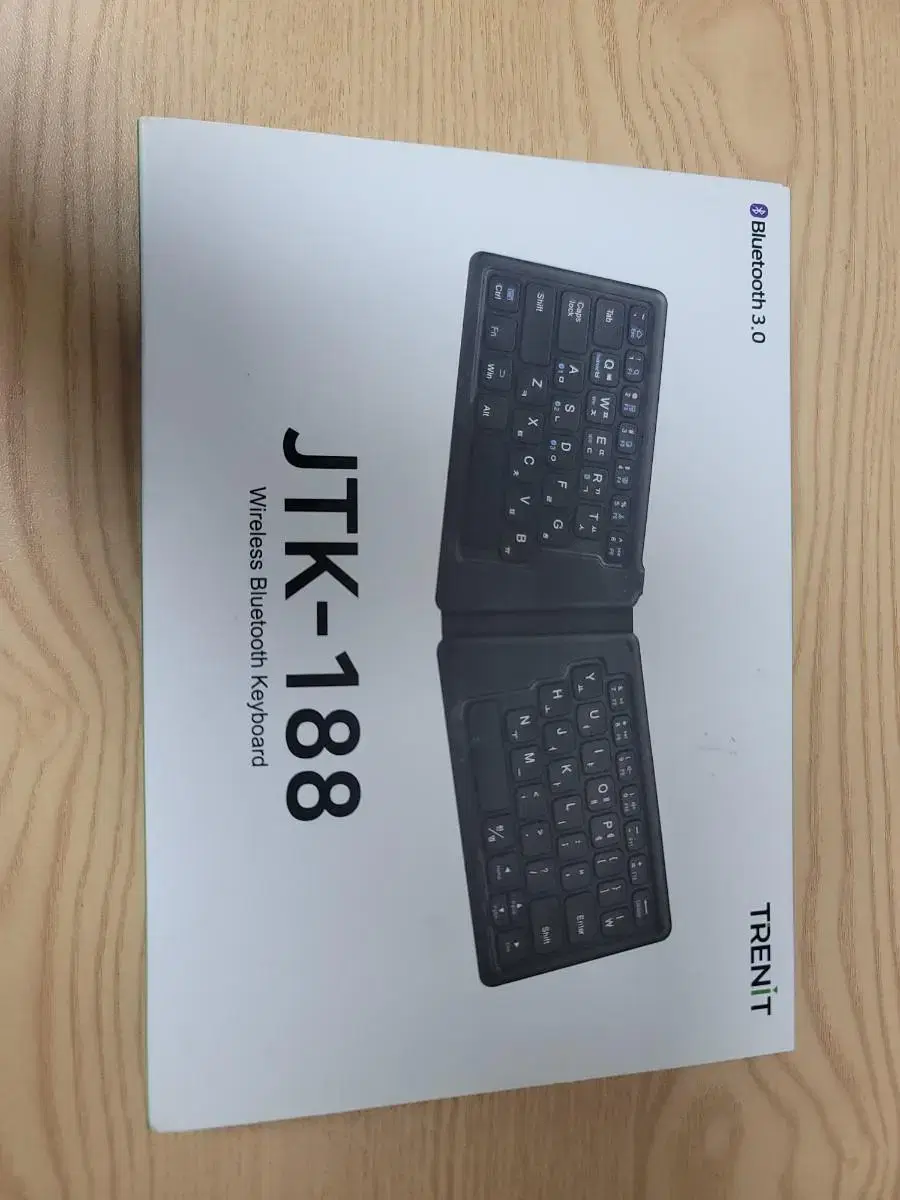 JTK 188 블루투스 키보드 판매합니다.