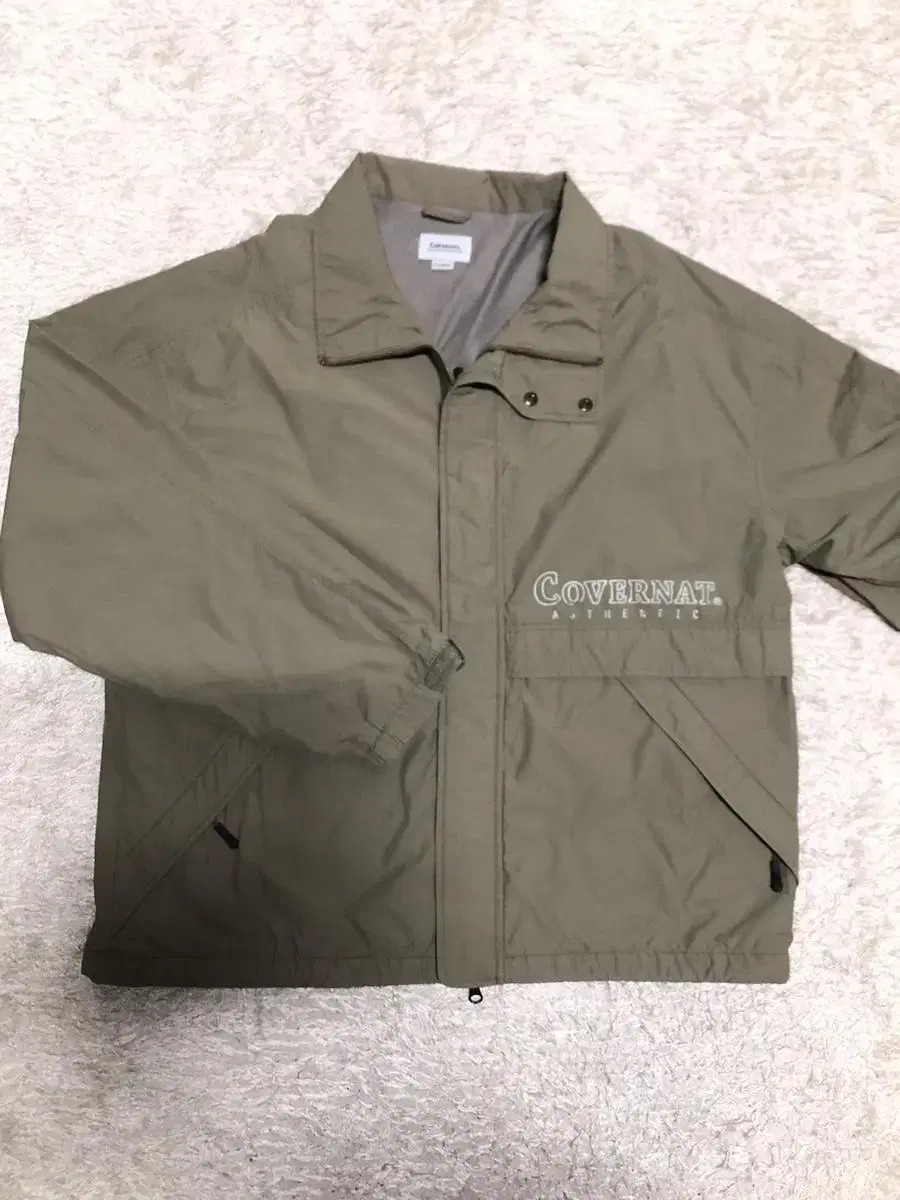 Covernut Windbreaker Jacket A