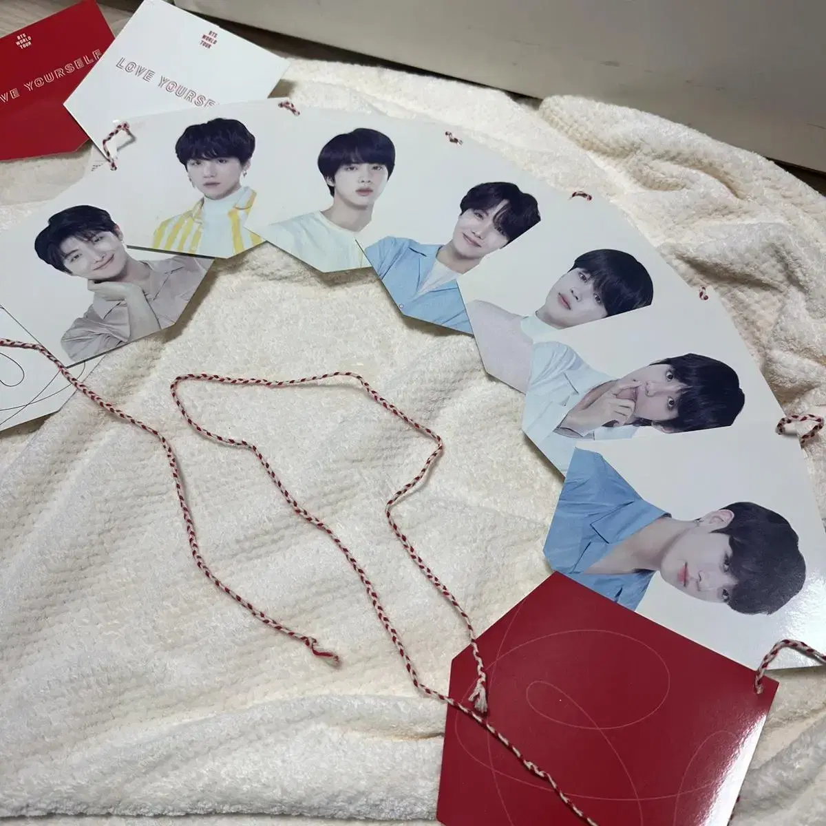 Rubelkon_Bangtan Garland