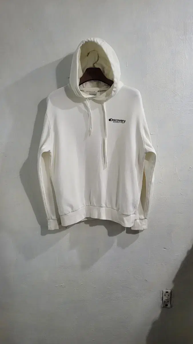 [M-100] Discovery Ivory Hoodie Overfit!