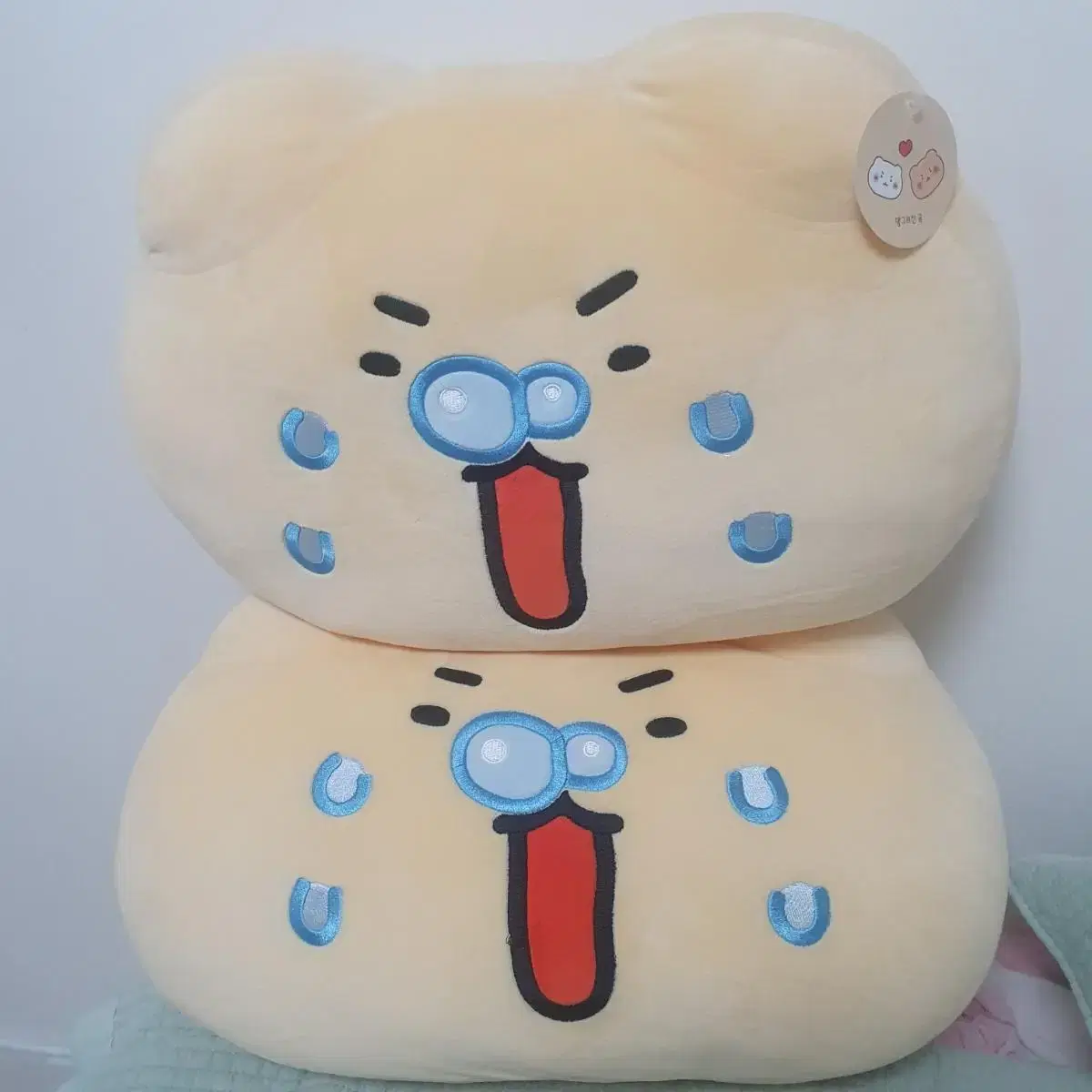 망그러진 곰 쿠션 인형 팝니다