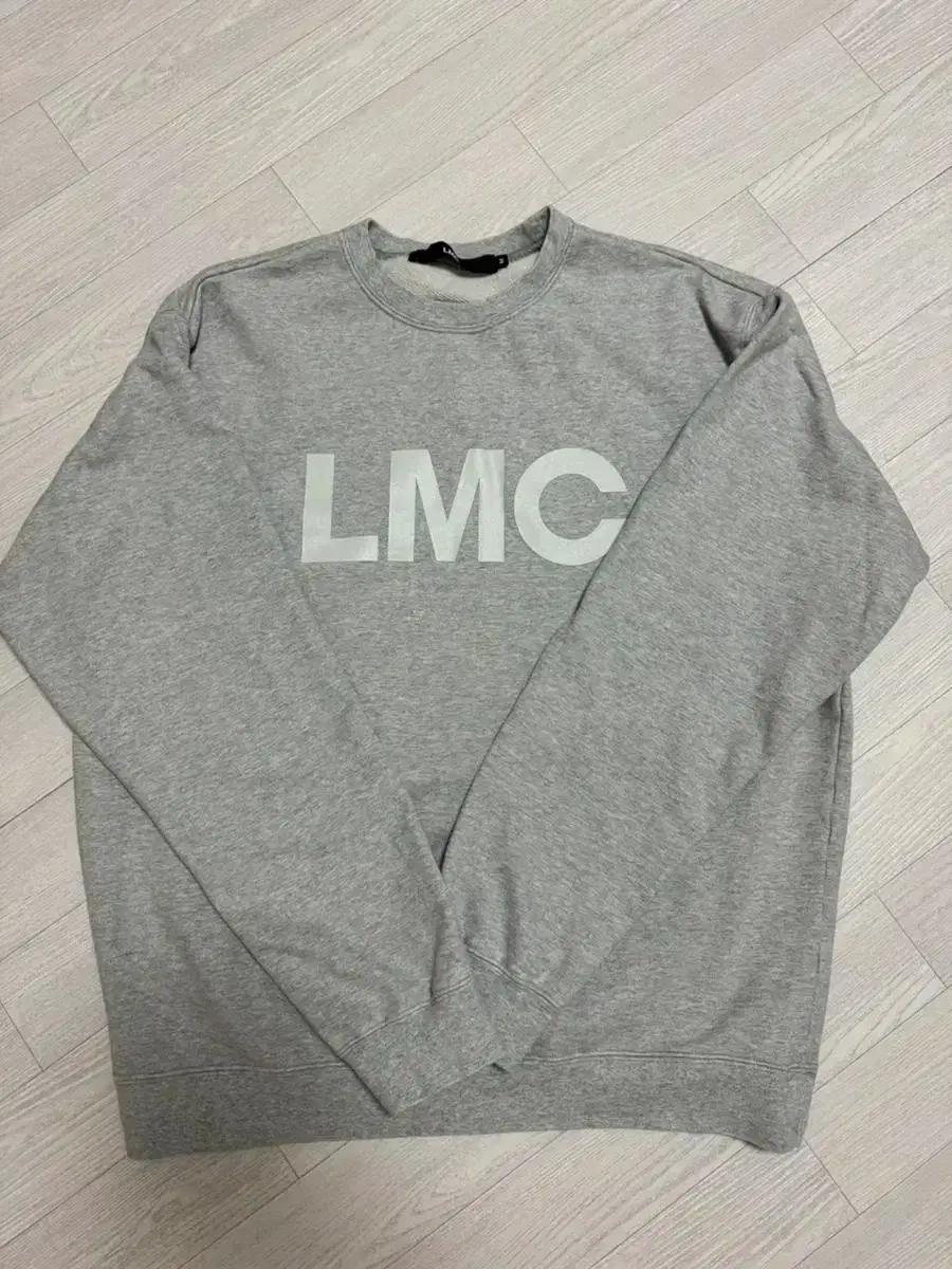 Lmc맨투맨 m