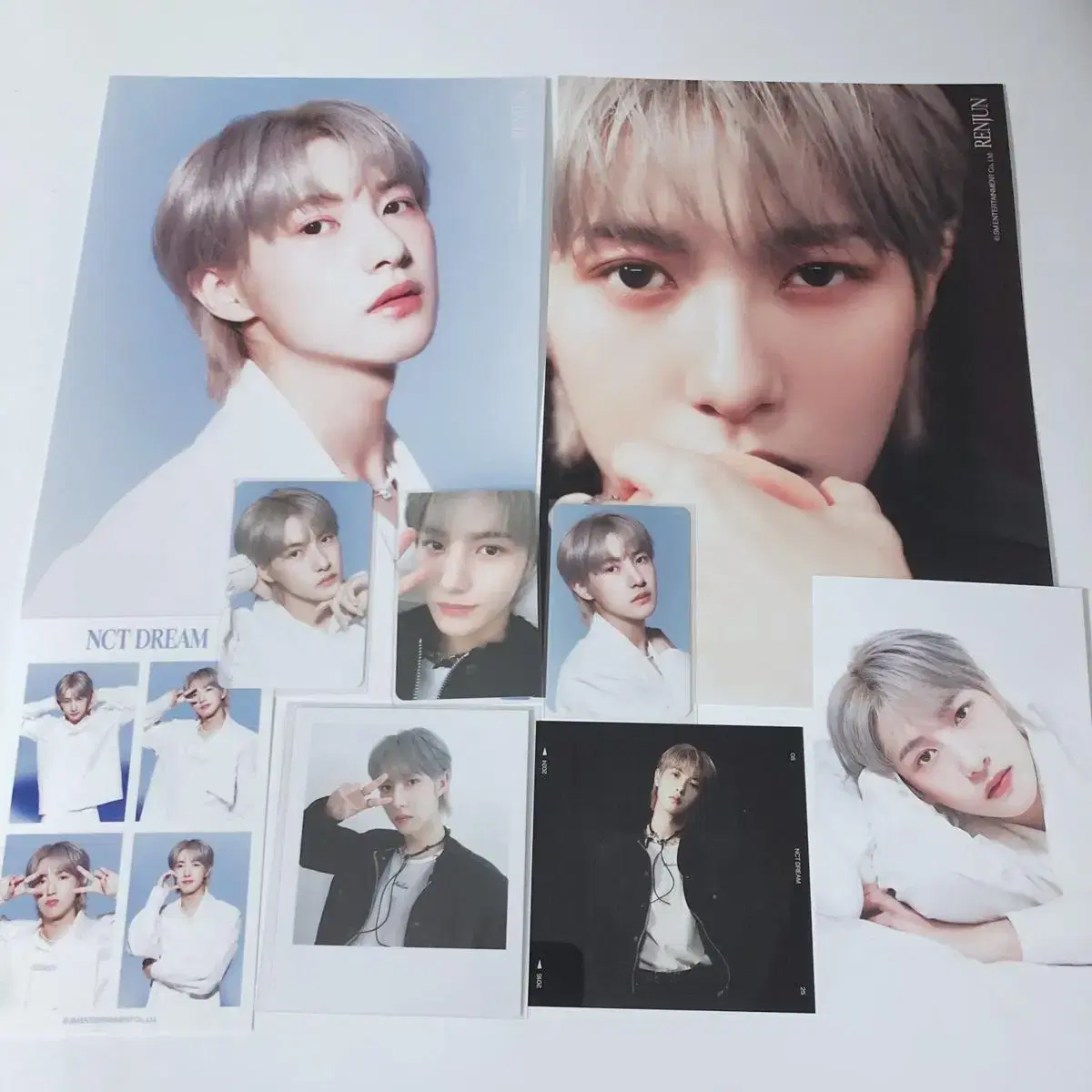 Renjun nct Dream seasons greetings full set [pola+selfie+deer pre-order benefit]