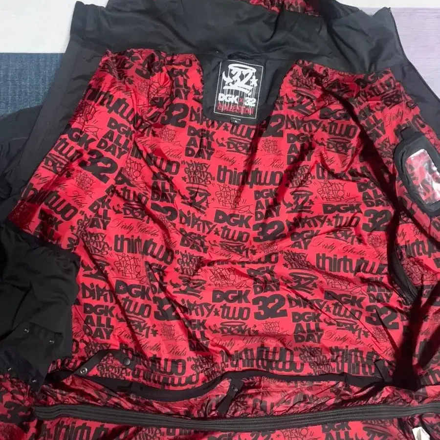 DGK x 32 보드복 자켓