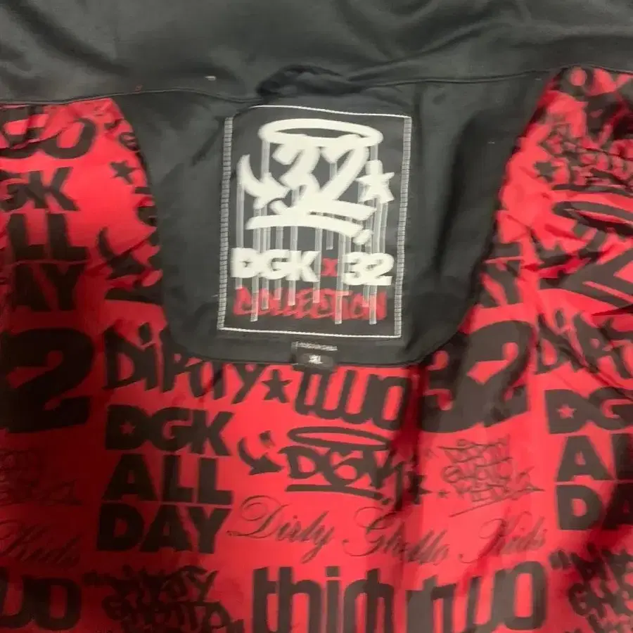 DGK x 32 보드복 자켓