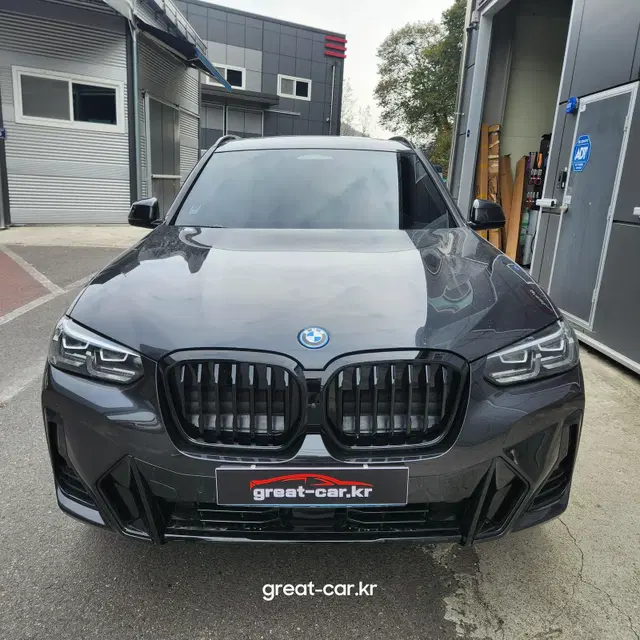 BMW G08IX3블랙그릴 키드니 퍼포먼스타입