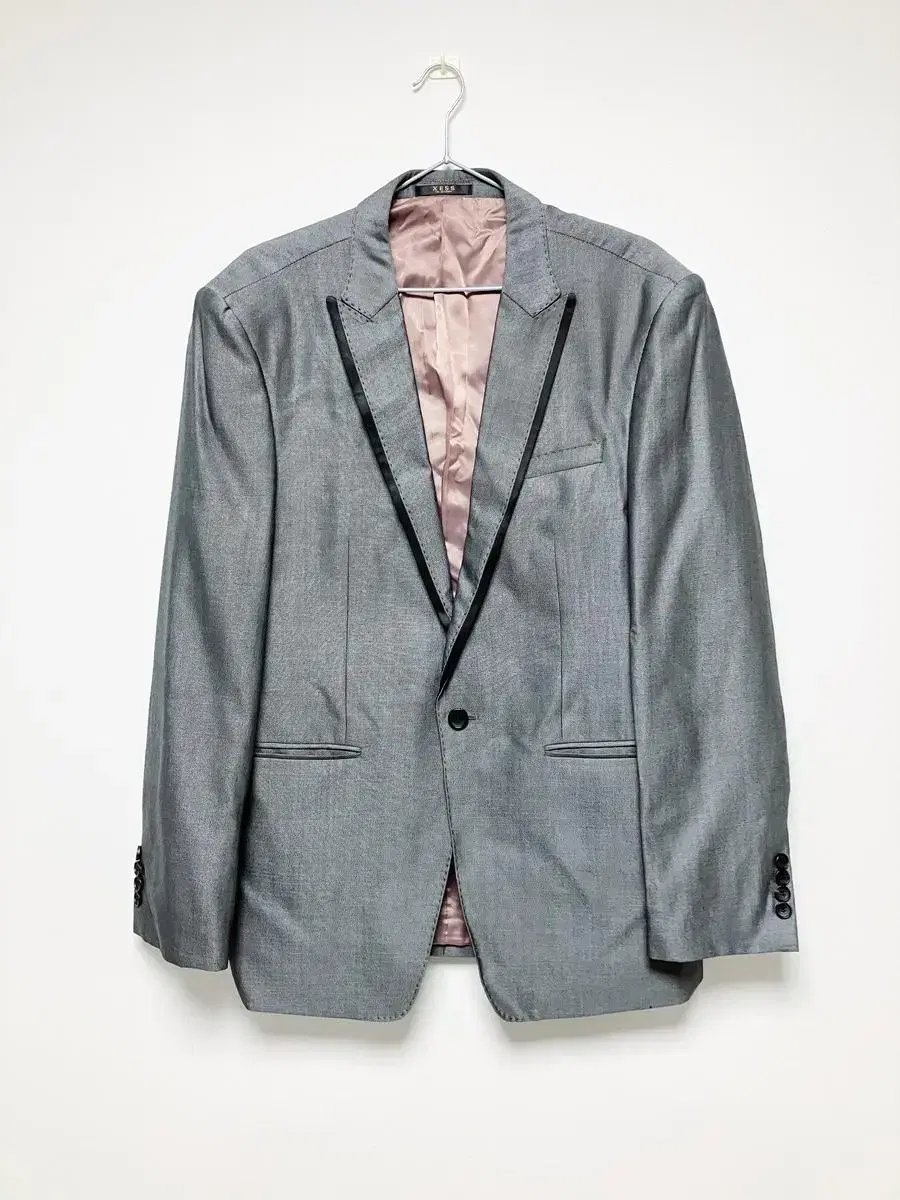 Size 105/XESS Jess One-Button Suit Jacket