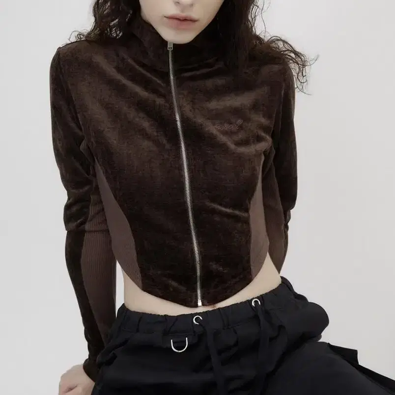 오이소엘 Velour zip-up top  Brown