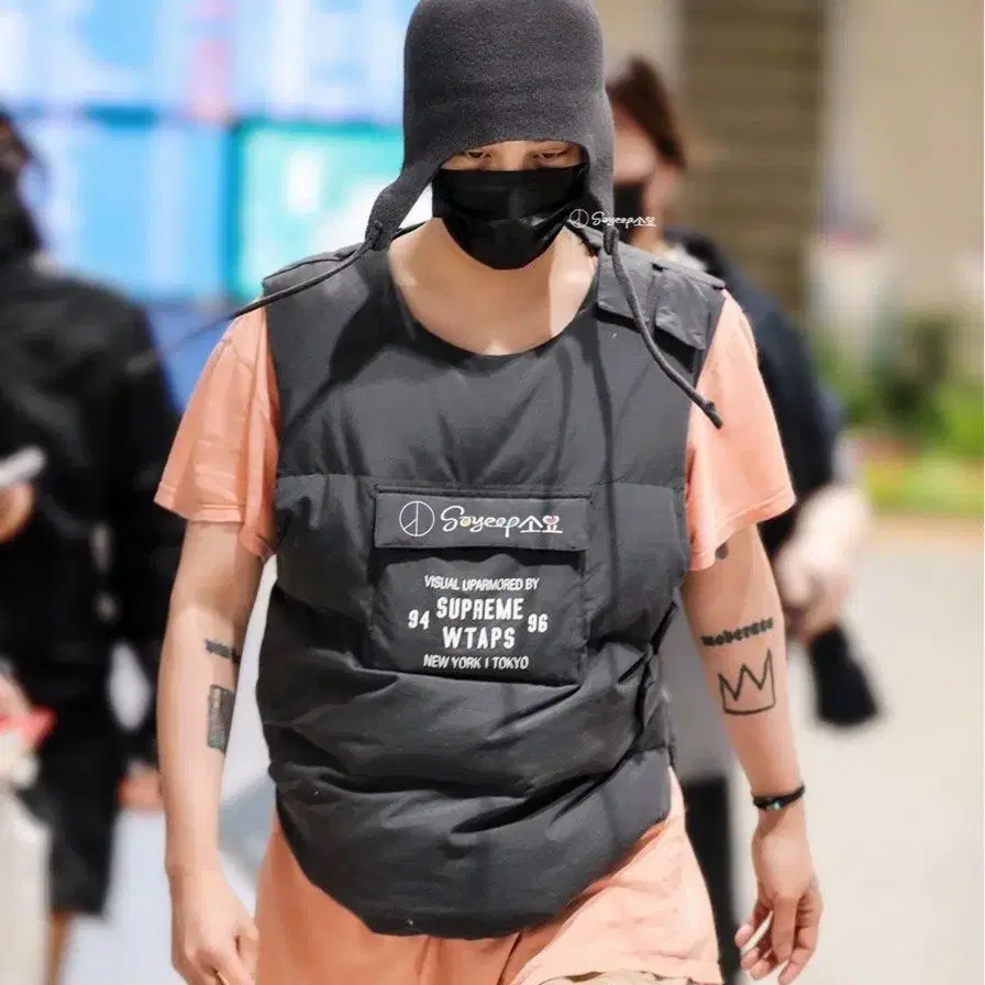Buy Supreme  WTAPS tactical down vest Supreme x WTAPS Tactical Down Vest \u0027Red\u0027 - FW21J111 RED