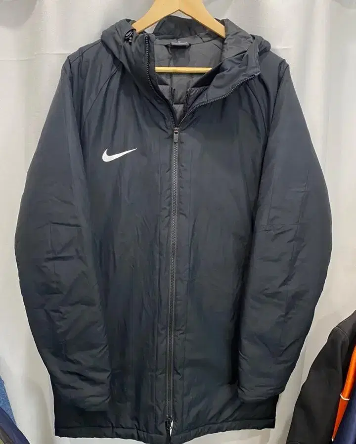 [XL Recommend] Nike Bench Court Soccer Padded Jumper