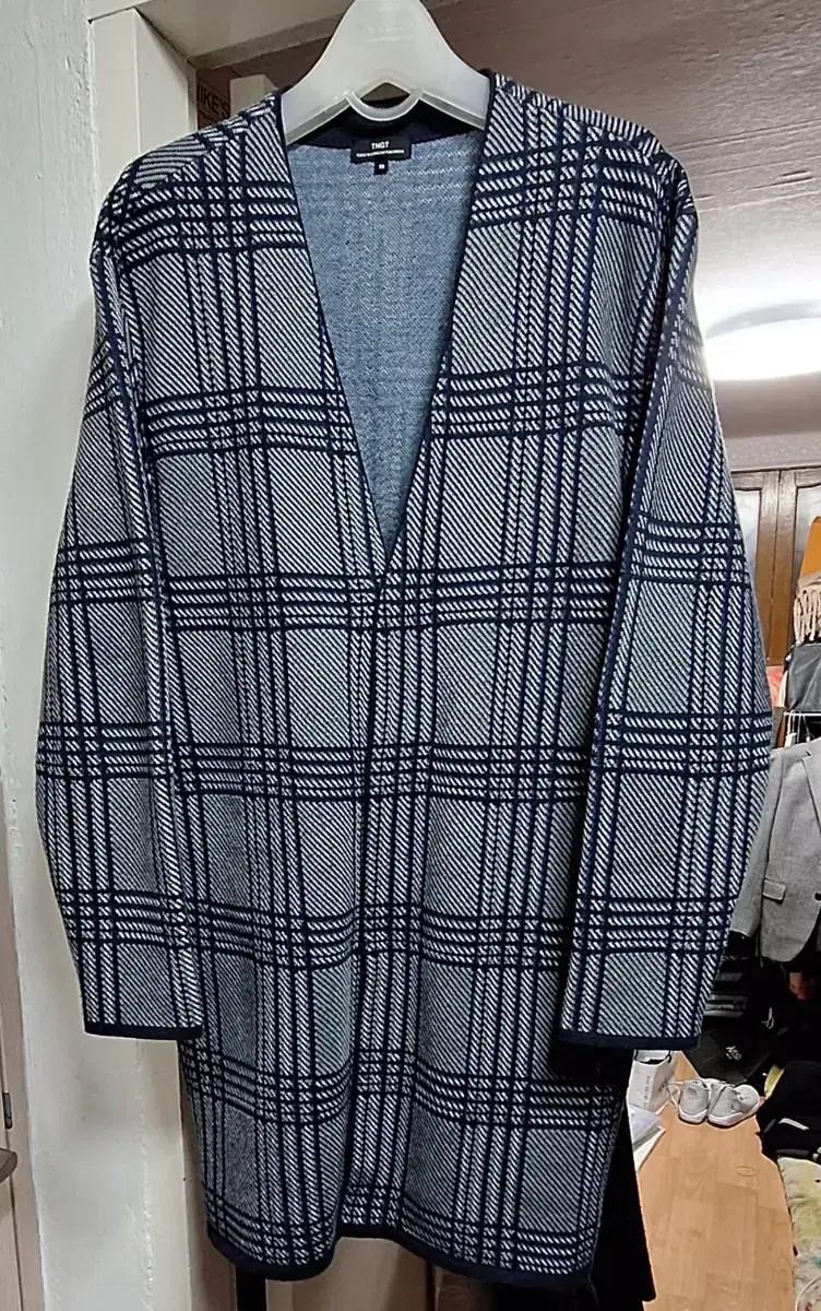 TNGT Men's Long Cardigan (size 95)