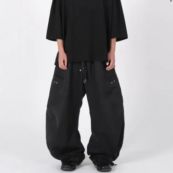 뉴치프시크 DP mammoth nylon pants  삽니다