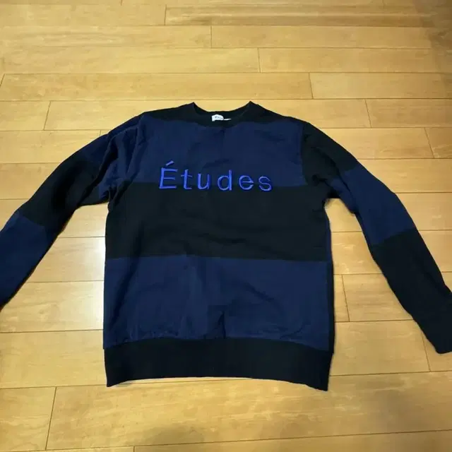 에뛰드 스튜디오 etudes studio 맨투맨 스웻