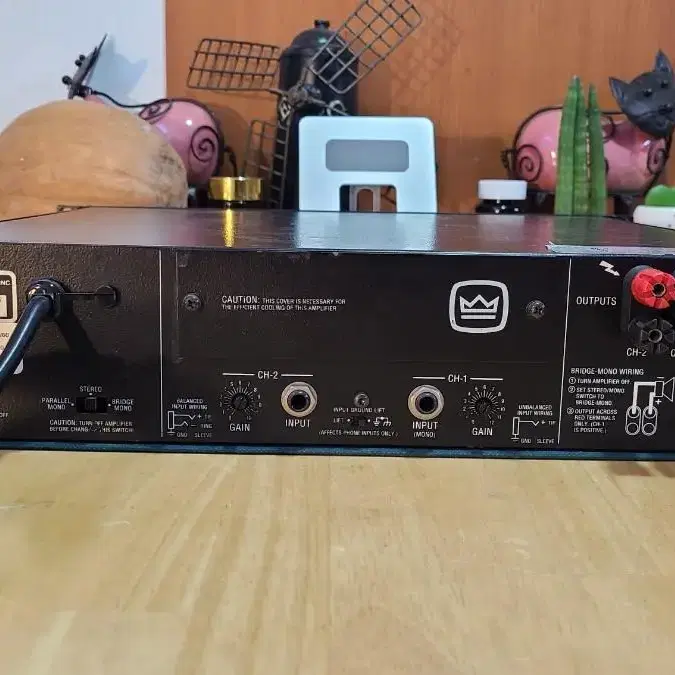 crown 460-CSL  POWER AMP usa