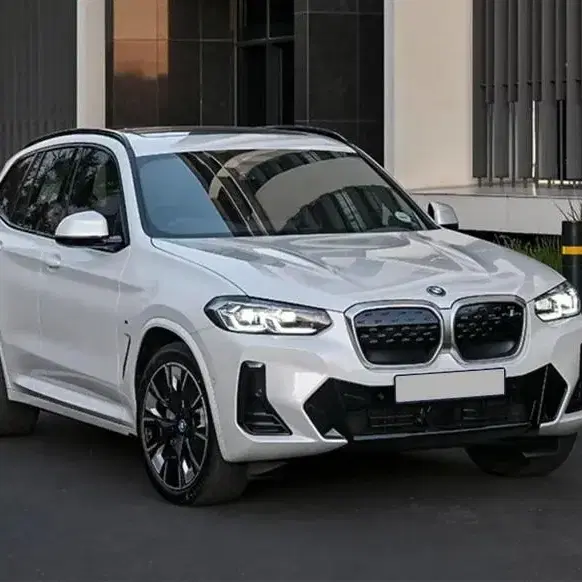 BMW IX3 G08 블랙 키드니 그릴 순정형 X3M F97 타입