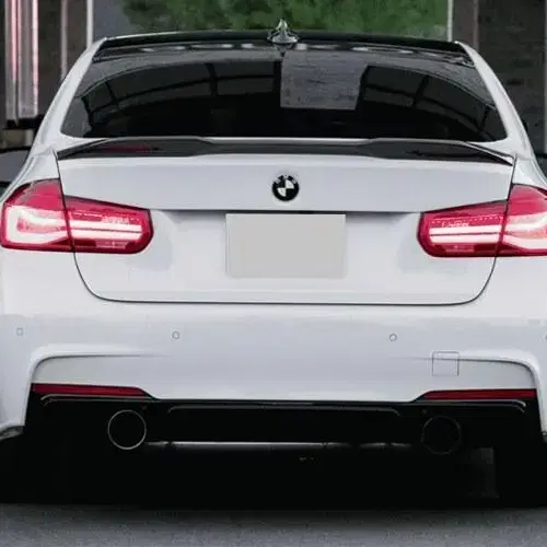 BMW 3시리즈 F30 M3 CS F80 블랙 카본 스포일러