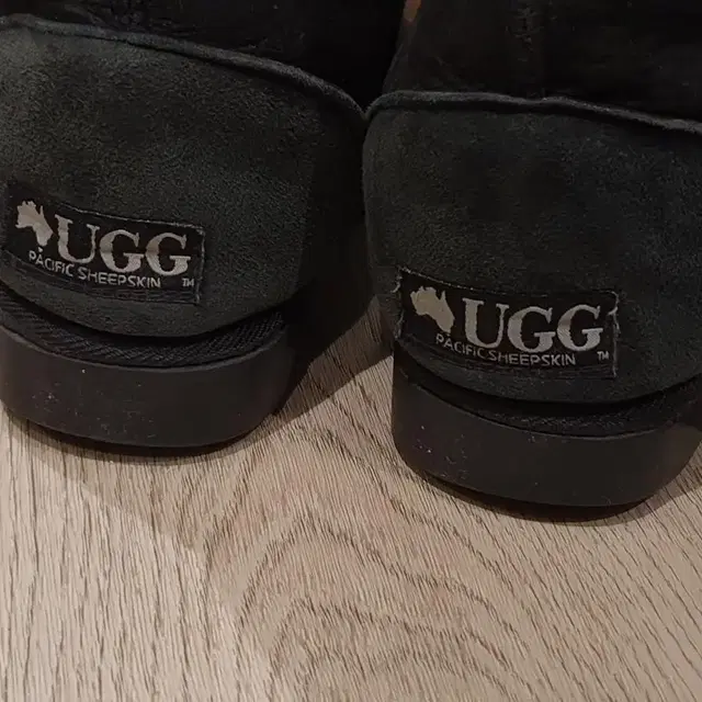 호주 UGG 어그부츠 블랙 검정 235~240