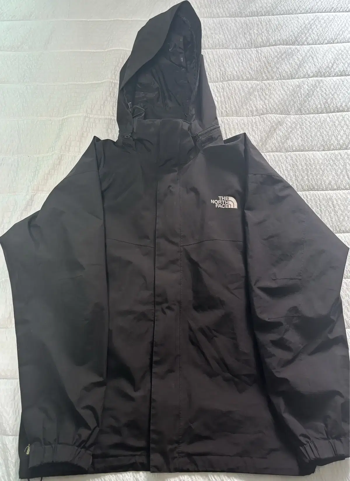 95) The North Face Gore-Tex Two-Way Windbreaker