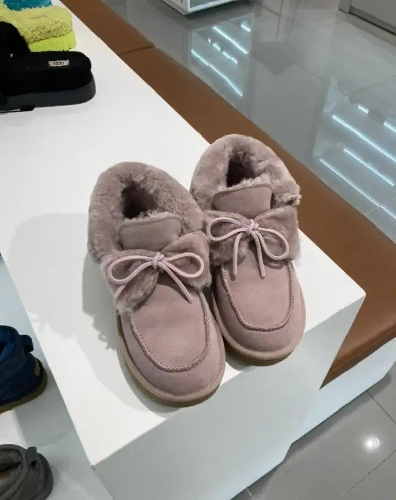 어그 UGG 디아라 보우 240 US7