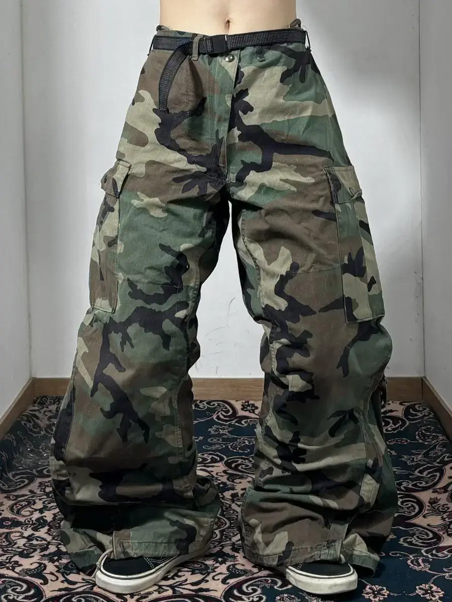 Camo Cargo Cutoff Pants 34