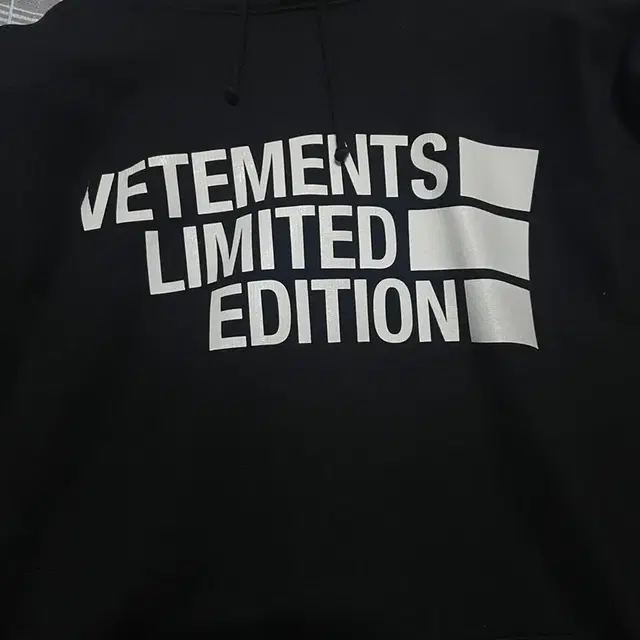 리미티드 에디션 베트멍 후디 판매 VETEMENTS